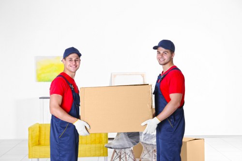 Careful packing and labeling for student removals in Southkensington