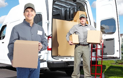 Choosing the right truck size for a South Kensington relocation