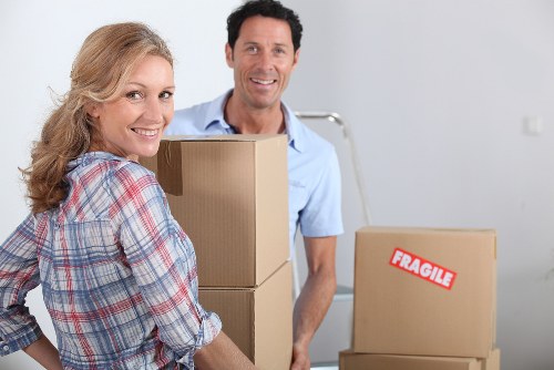 South Kensington house moving service with packing and unloading support