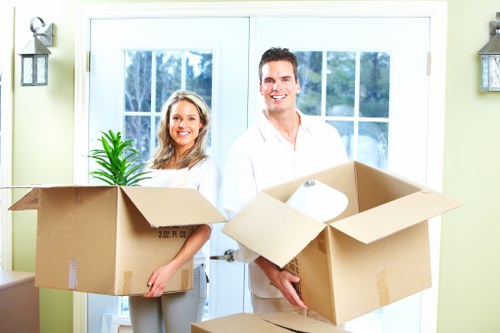 Organised moving service supporting homes and businesses in South Kensington
